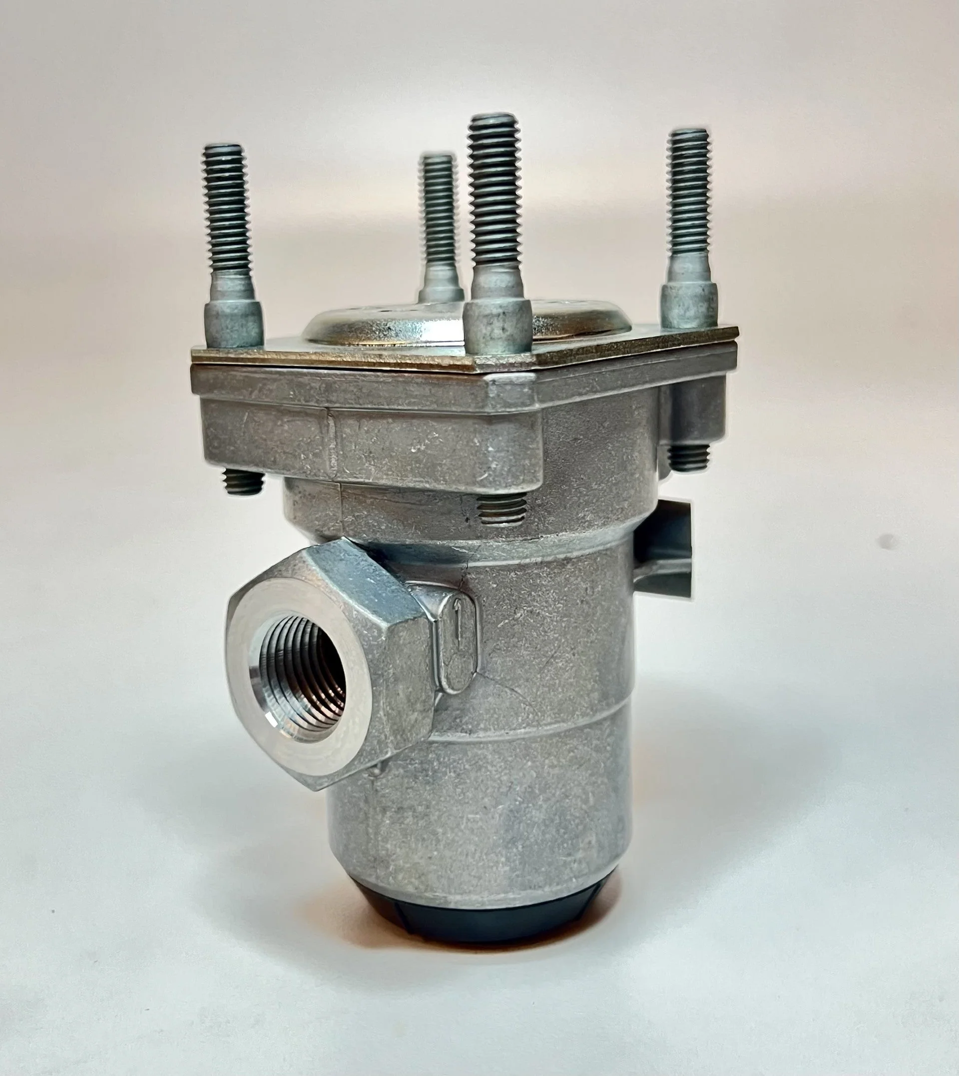 Air Pressure Control Valve WABCO Genuine for Gearbox - OEM 4213559312 - Image 4